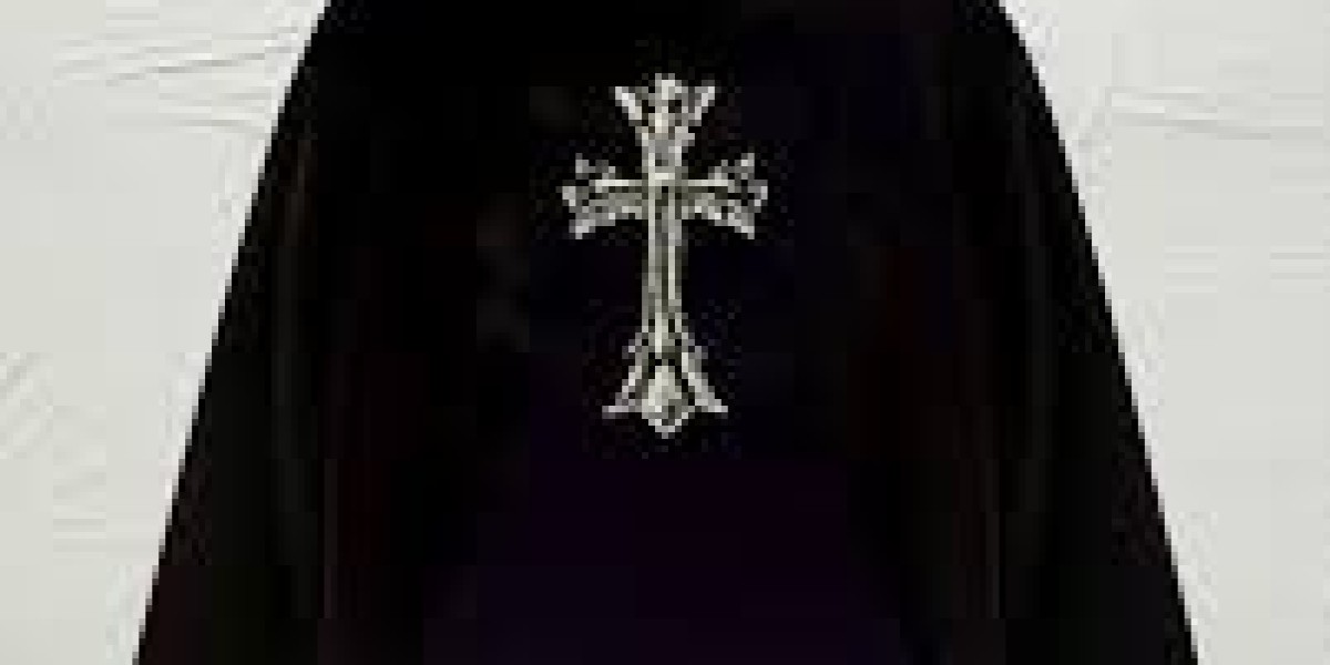 The Chrome Hearts Effect: How the Brand Redefined Celebrity Street style